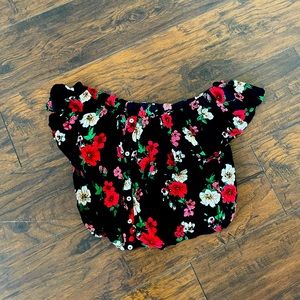 M off the shoulder Derek Heart summer top
